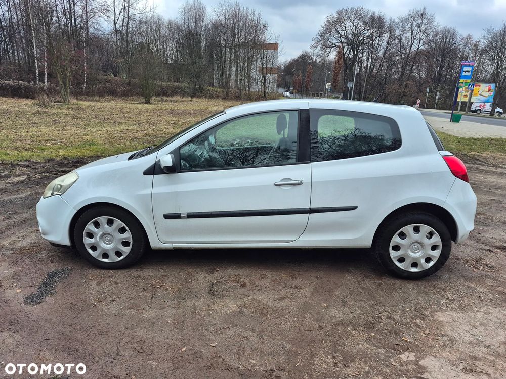 Renault Clio 1.5 dCi Alize - 4