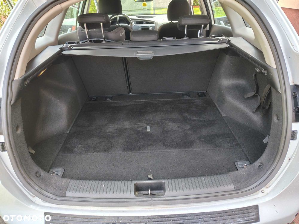 Kia Ceed - 7
