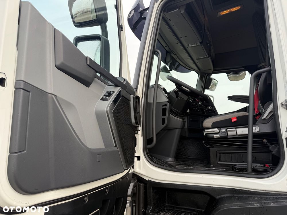 Renault T440 / 13L / HYDRAULIKA 2 OBWODY / 2 ŁÓŻKA / SPROWADZONA / STAN BDB / / / - 23