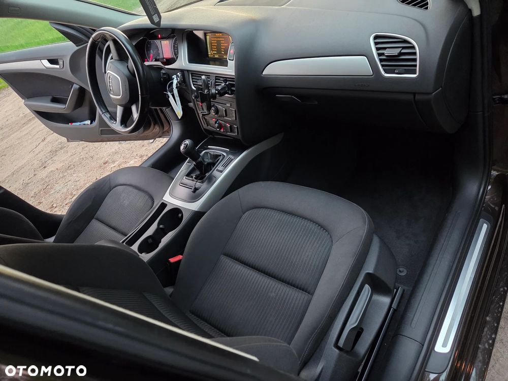 Audi A4 Avant 2.0 TDI - 9