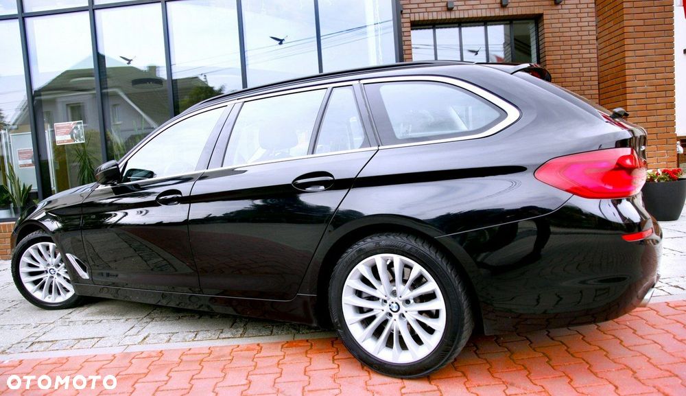 BMW Seria 5 520d xDrive Luxury Line - 28