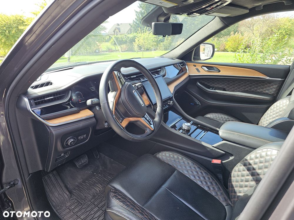 Jeep Grand Cherokee - 8