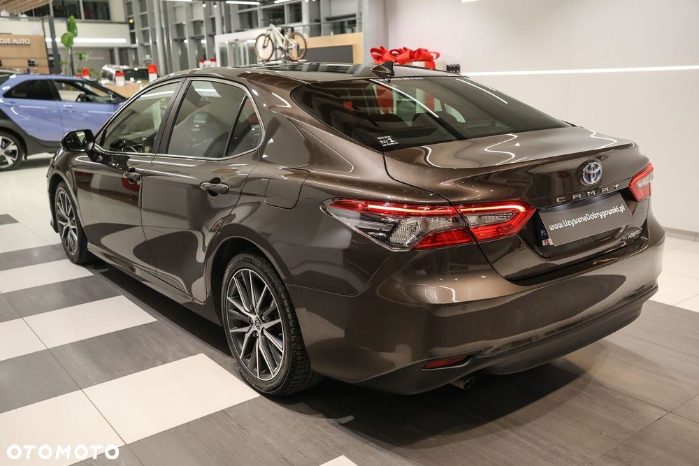 Toyota Camry 2023 photo 4