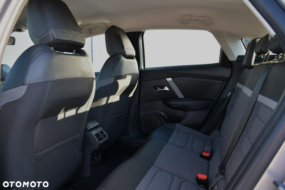 Citroën C4 1.2 PureTech Shine S&S - 18