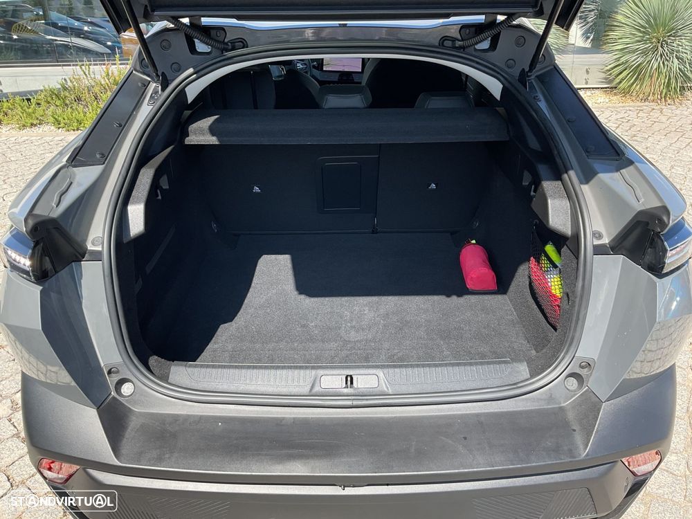 Peugeot 408 1.2 PureTech Allure EAT8 - 17
