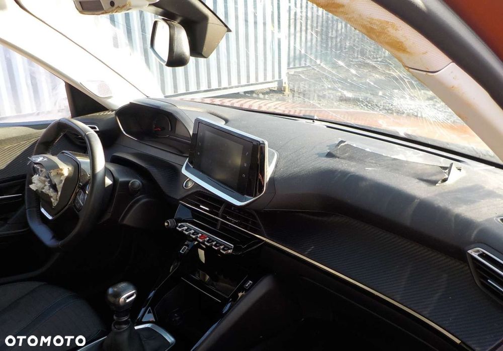 Peugeot 2008 - 25