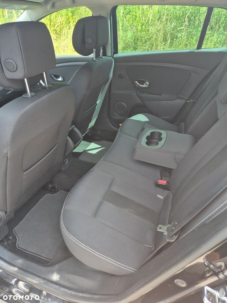 Renault Megane TCe 130 Expression - 17