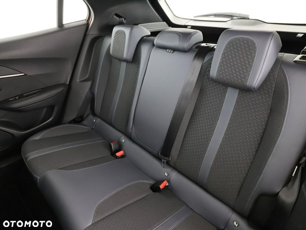 Peugeot 2008 1.5 BlueHDi Allure Pack S&S EAT8 - 18