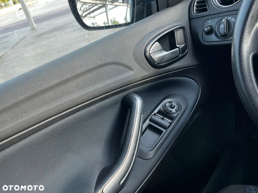 Ford Galaxy 2.0 Trend - 16