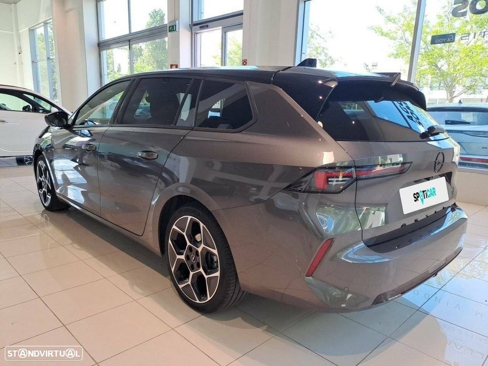 Opel Astra 1.2 T GS - 5