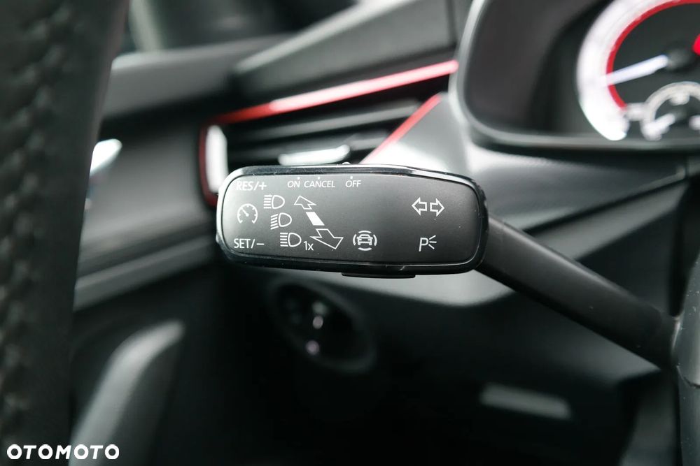 Skoda Kamiq 1.0 TSI DSG Monte Carlo - 17