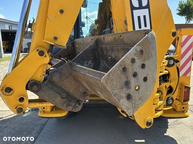 JCB 4CX ECO - 38