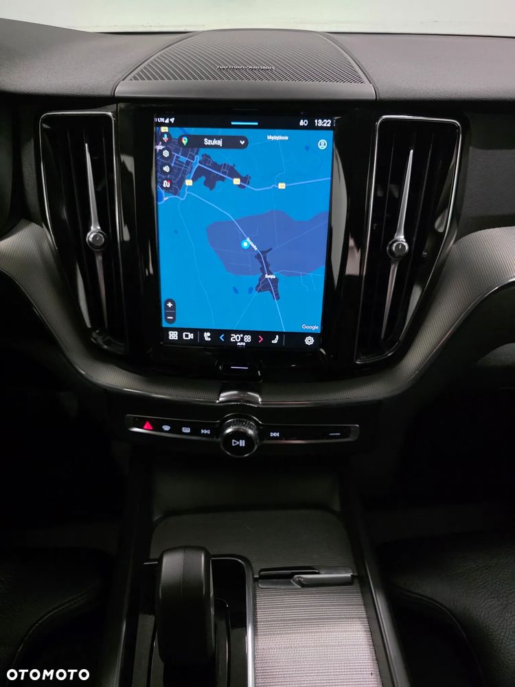 Volvo XC 60 B4 D Geartronic RDesign - 12