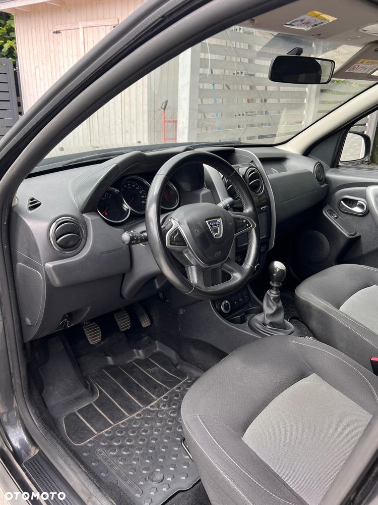 Dacia Duster 1.6 SCe Blackshadow 4x4 S&S - 6