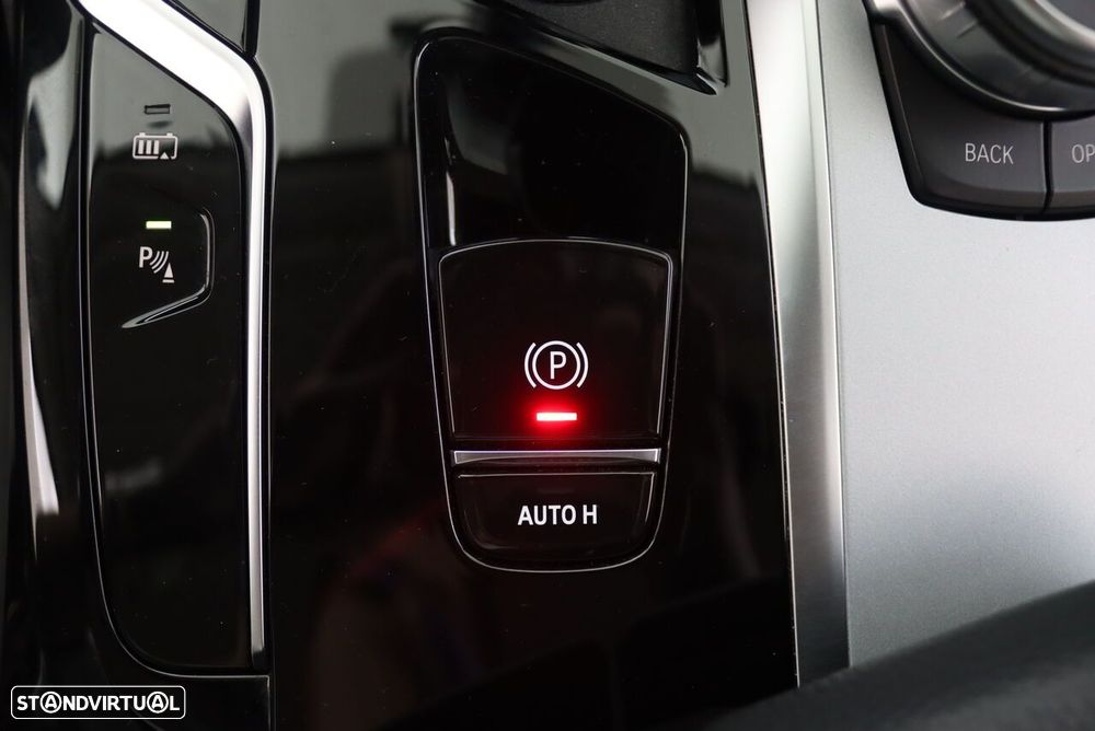 BMW 530 e Line Luxury - 45