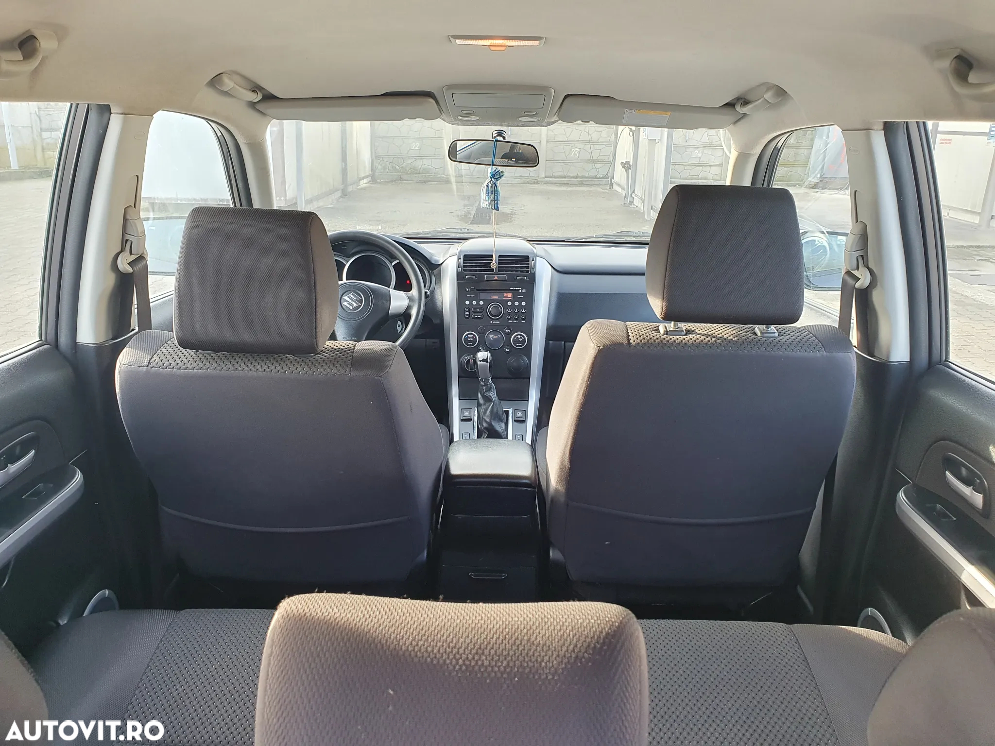 Suzuki Grand Vitara 1.9 DDIS JLX - 10
