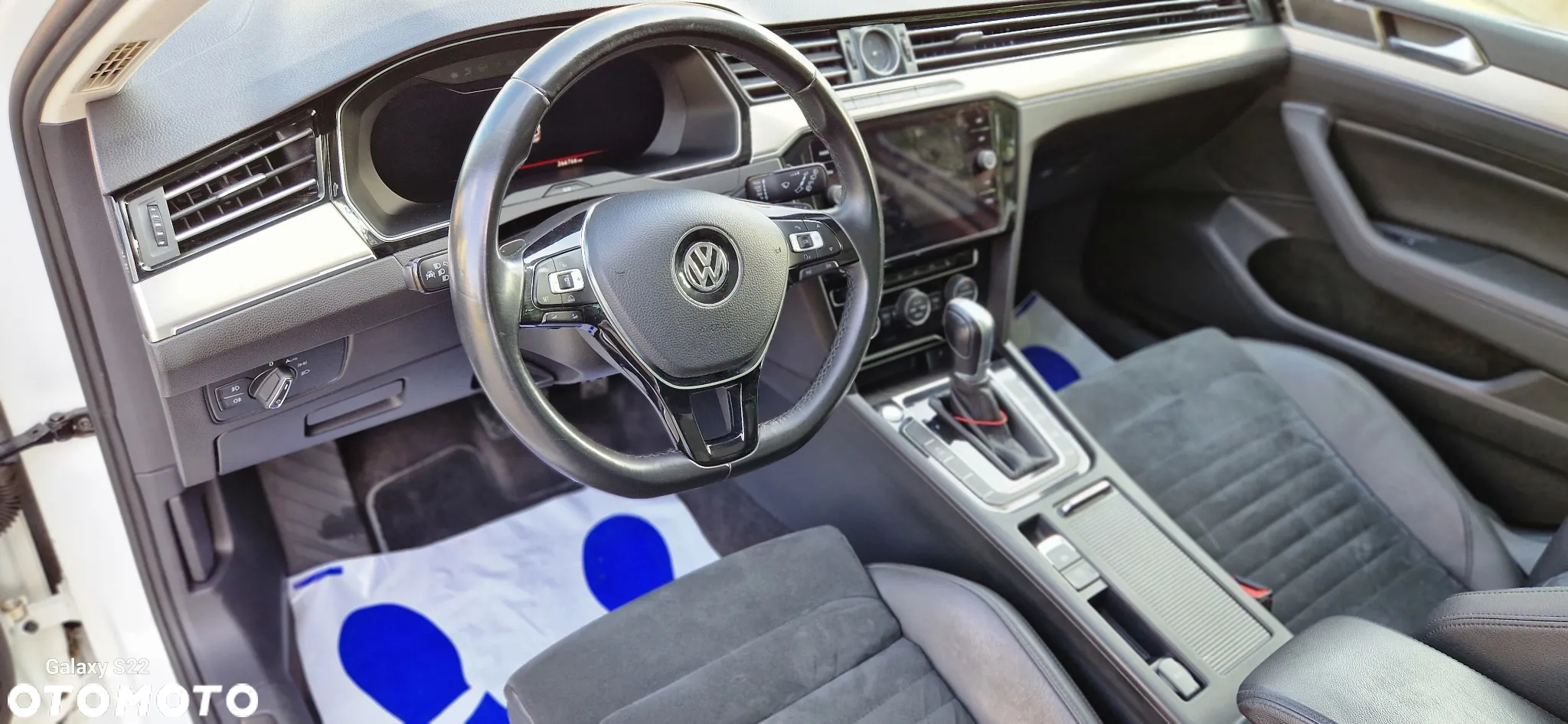 Volkswagen Passat - 16