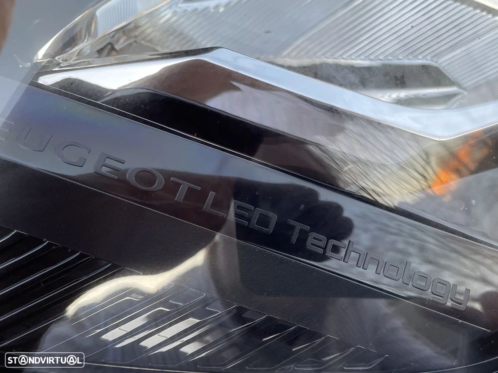 Peugeot e-208 50 kWh Active Pack - 14