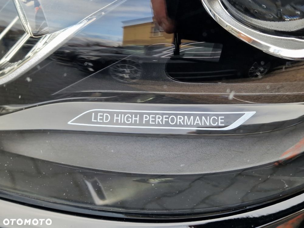 Mercedes-Benz Klasa C 300 d 9G-TRONIC - 7