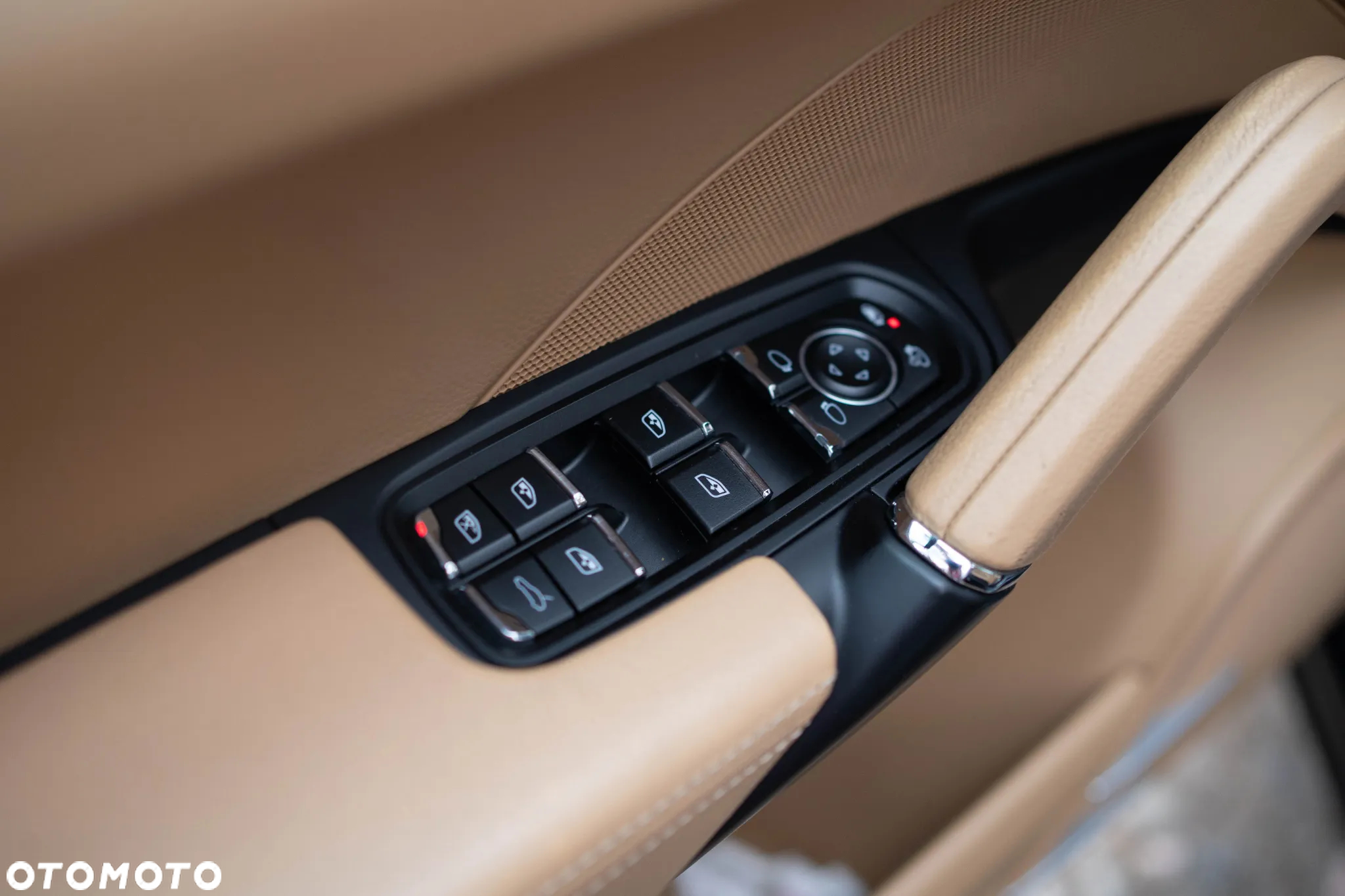 Porsche Cayenne Platinum Edition - 15