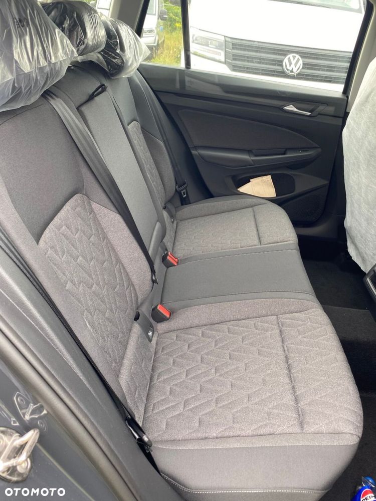 Volkswagen Golf VIII 1.5 TSI Life Plus - 11