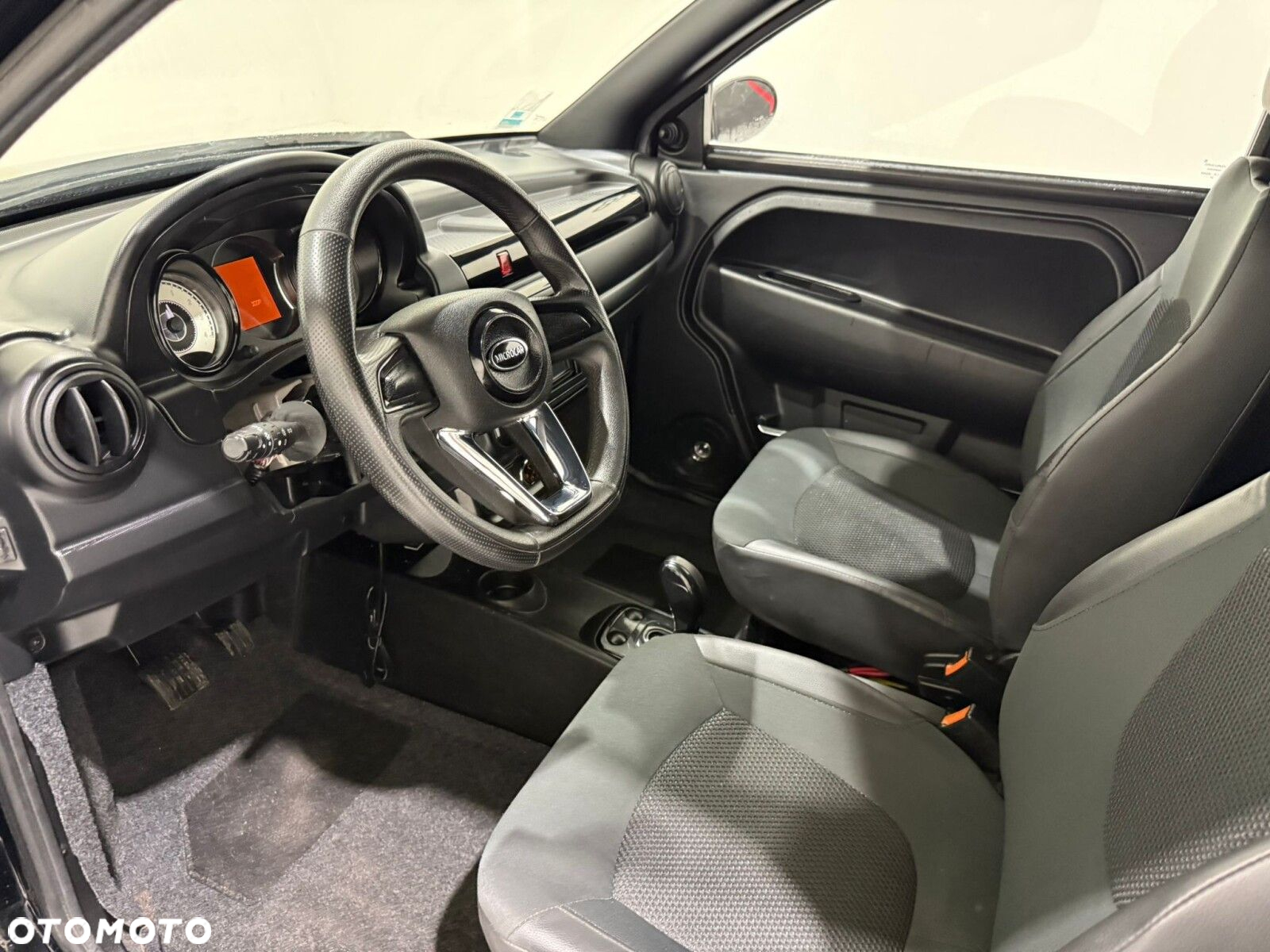 Microcar DUE - 24