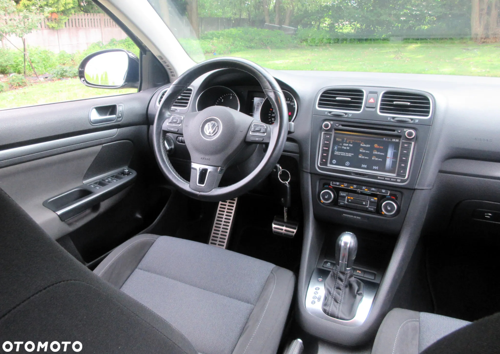 Volkswagen Golf 2.0 TDI DPF BlueMotion Technology DSG Style - 18