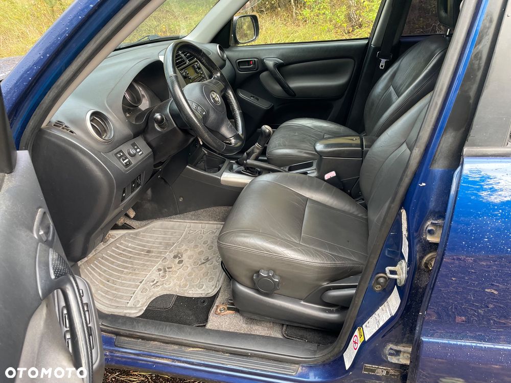 Toyota RAV4 - 14