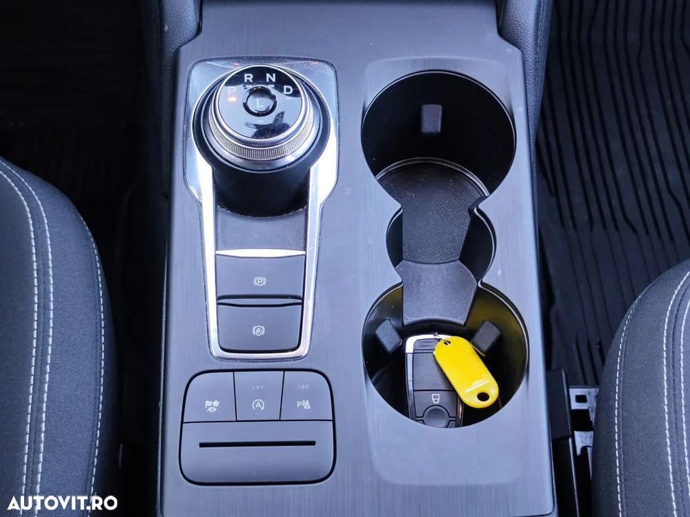 Ford Kuga 2.0 EcoBlue A8 AWD Titanium - 23