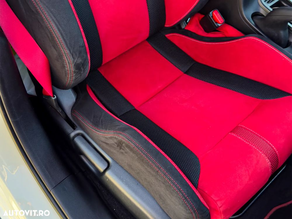 Honda Civic 2.0 Type R - 12