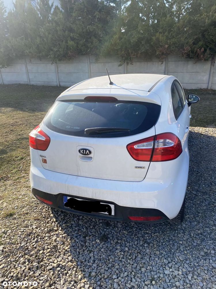 Kia Rio - 6