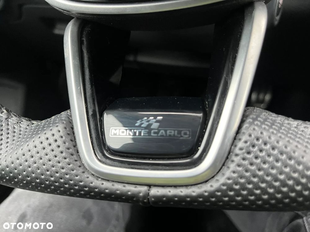 Skoda Fabia 1.0 TSI Monte Carlo - 29