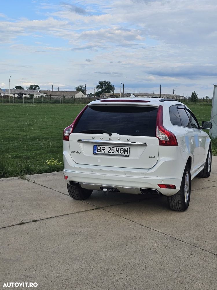 Volvo XC 60 D4 Geartronic Summum - 3