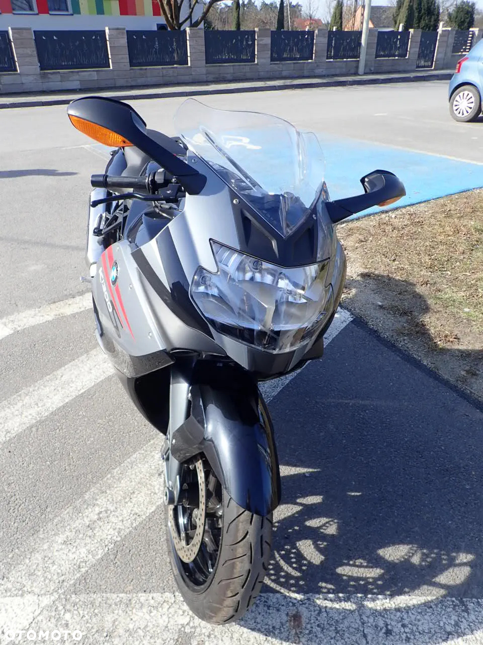 BMW K - 8