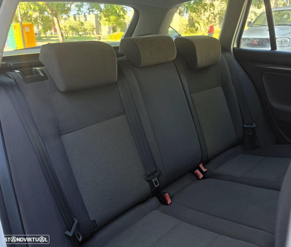 VW Golf Variant 1.9 TDi BlueM.Trend Pack - 16