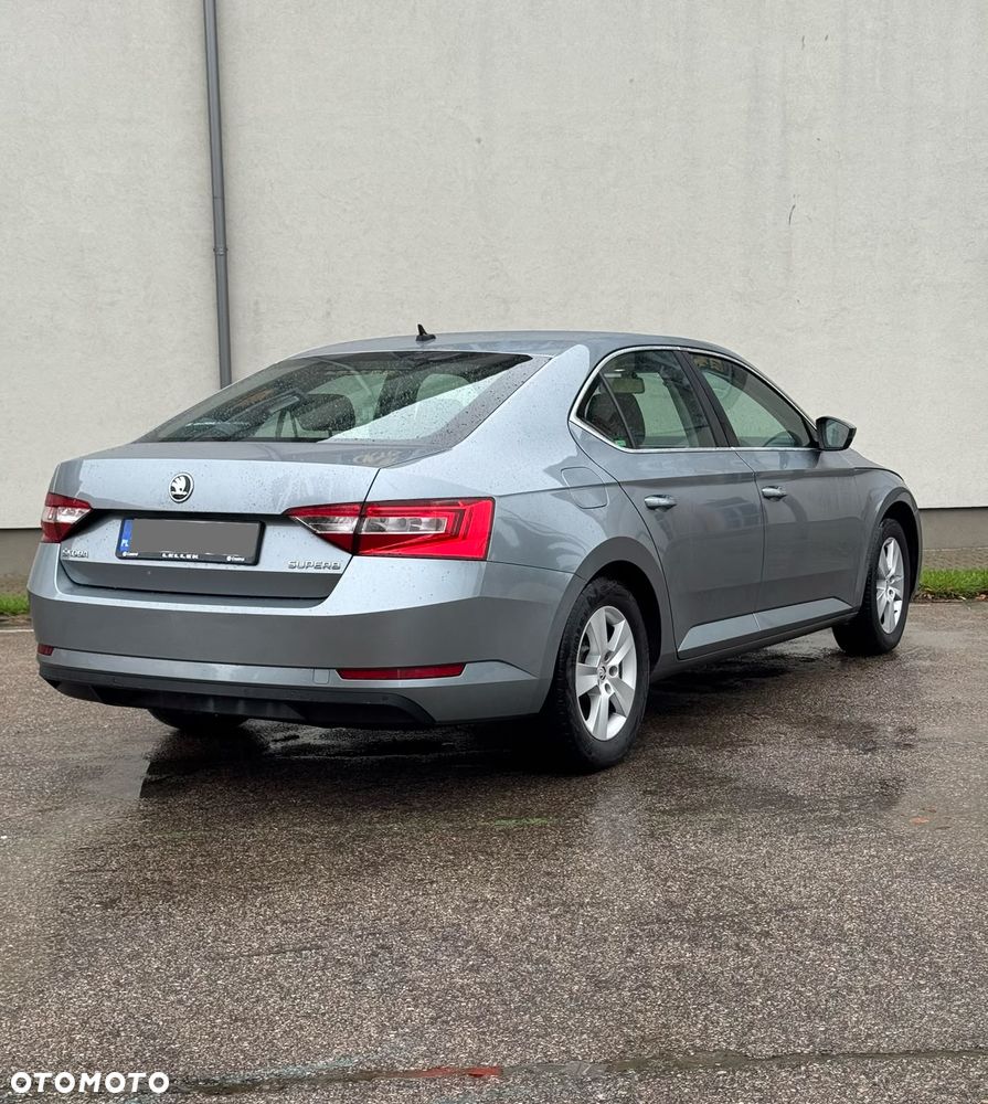 Skoda Superb 2.0 TDI Active - 3