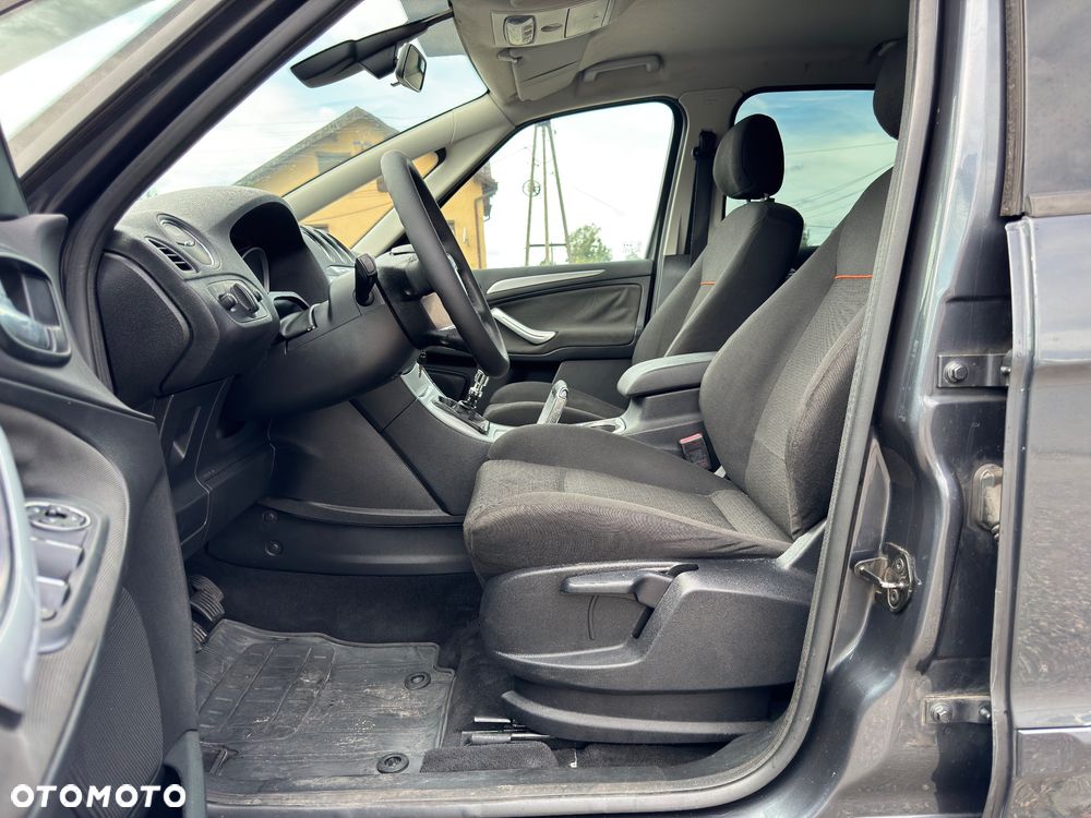 Ford S-Max 2.0 TDCi Trend - 13