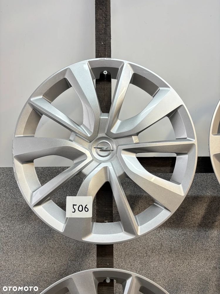 4 Kołpaki Opel Corsa F, 16" 93 487 138 - 2