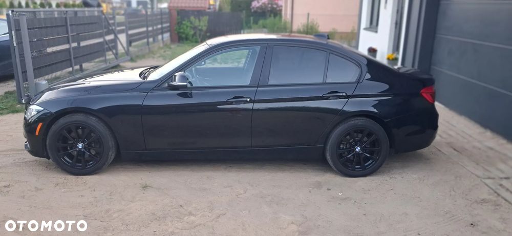 BMW Seria 3 320i xDrive - 7