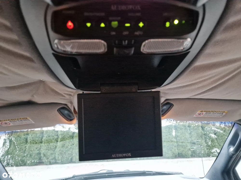 Chrysler Town & Country 3.8 - 15