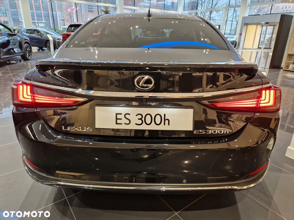 Lexus ES 300h Prestige - 8