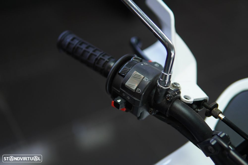 Yamaha XT750Z Super Tenere - 45