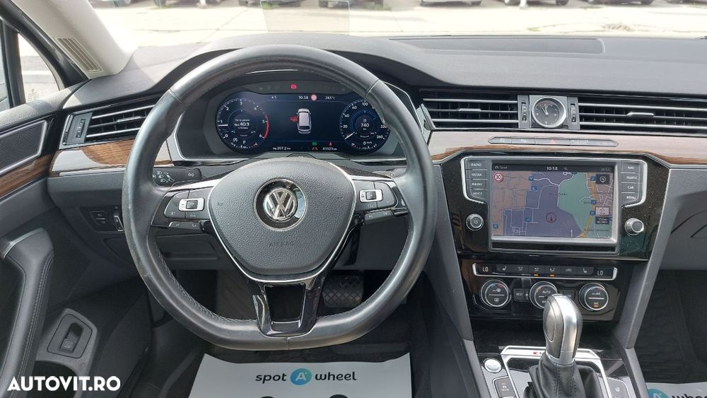 Volkswagen Passat 2.0 TDI DSG 4Motion Comfortline - 13