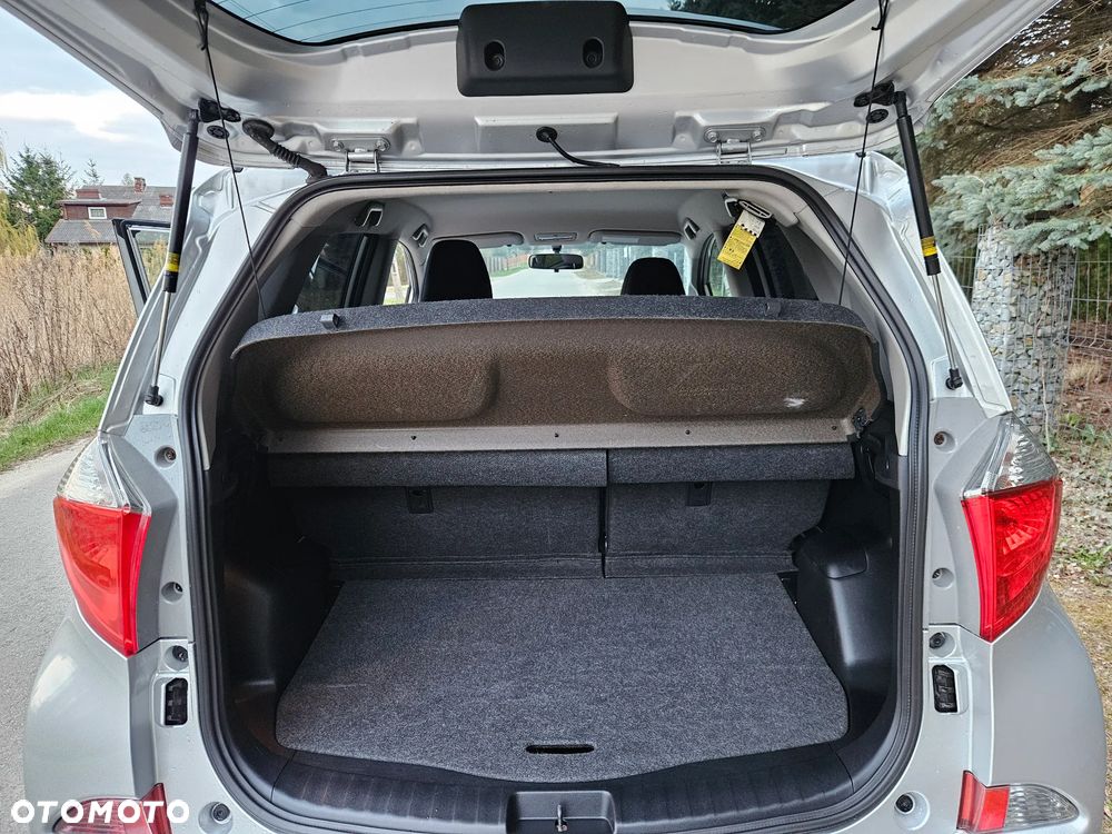 Toyota Verso S 1.33 VVT-i Multidrive Club - 39