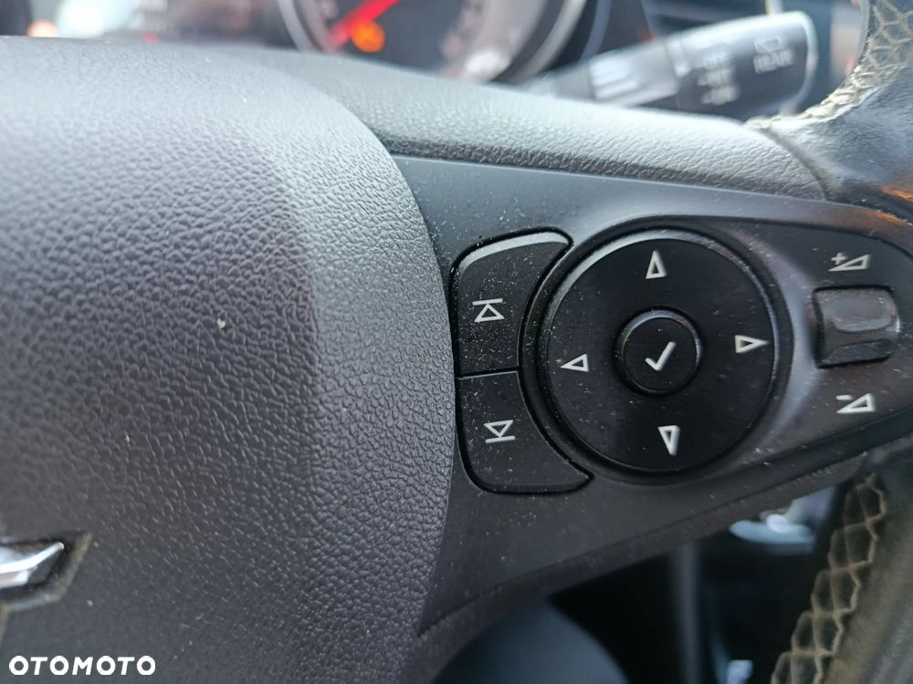 Opel Astra 1.6 CDTI Elite S&S - 12