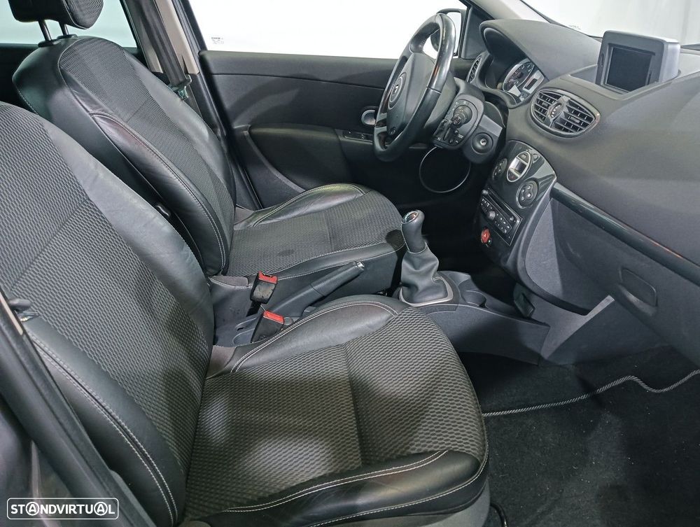 Renault Clio Break 1.5 dCi Dynamique S - 13