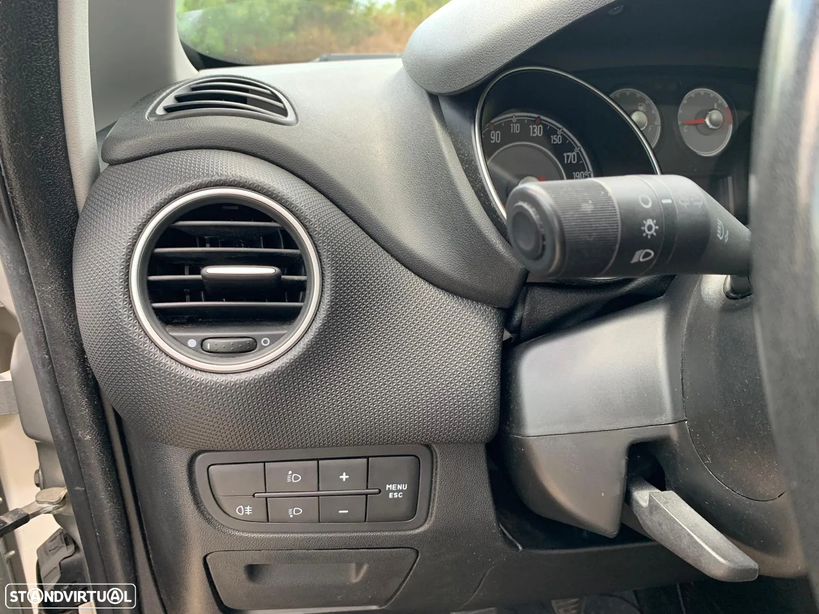 Fiat Punto 1.3 M-Jet Lounge S&S - 21