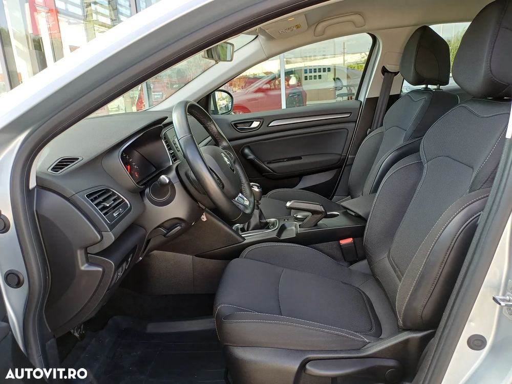 Renault Megane TCe 140 GPF Zen - 11