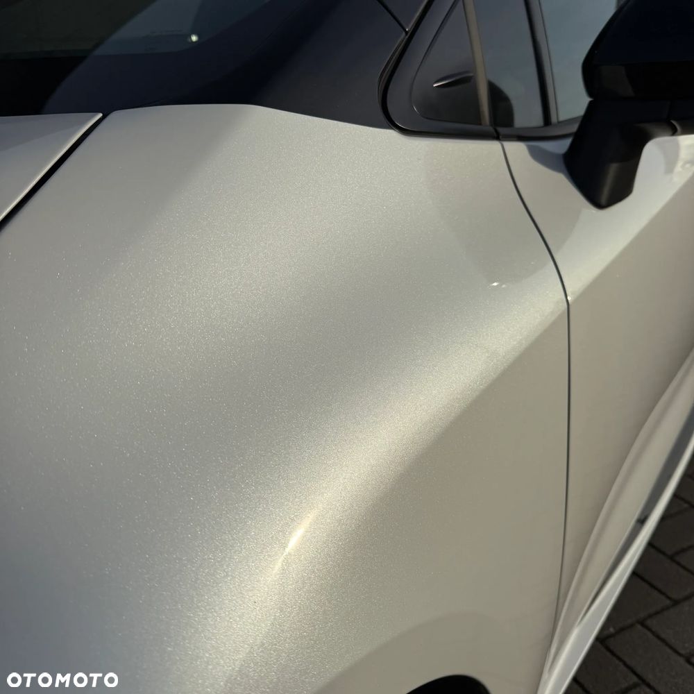 Toyota Corolla 2.0 Hybrid GR Sport - 13