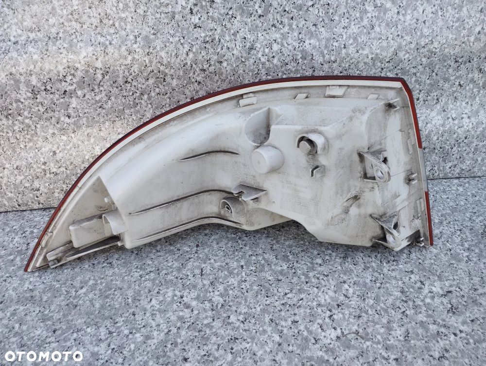 Skoda Superb II Lift FL Sedan lampa tylna prawa tył - 3